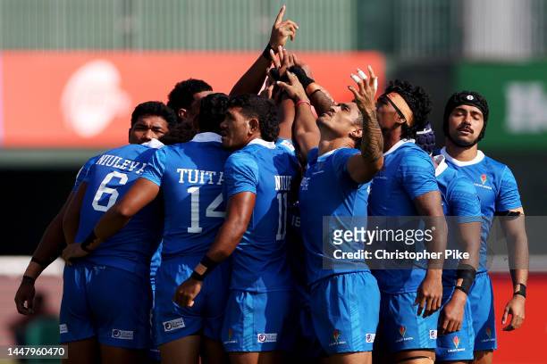 Players of Samoa during the match between Japan and Samoa on day one of the HSBC World Rugby Sevens Series - Dubai at The Sevens Stadium on December...