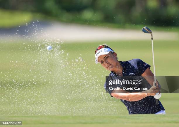 Lexi Thompson of The United States plays his third shot on the first hole during the first round of the QBE Shootout at Tiburon Golf Club on December...