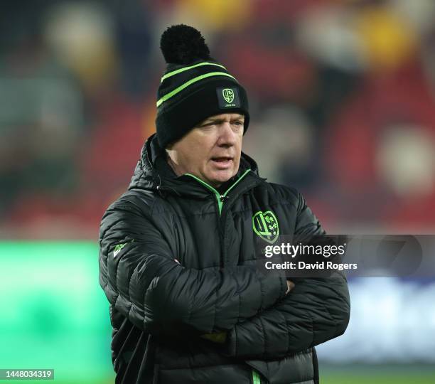 Declan Kidney, the director of rugby of London Irish looks on during the Heineken Cup match between London Irish and Montpellier at Gtech Community...