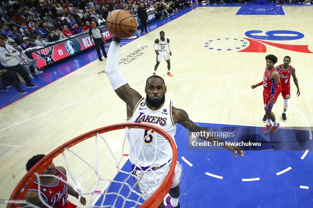 Los Angeles Lakers v Philadelphia 76ers