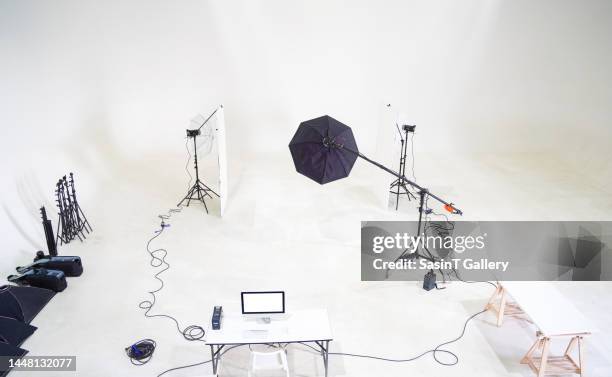 empty photo studio with lighting equipment - photoshoot bts stock pictures, royalty-free photos & images