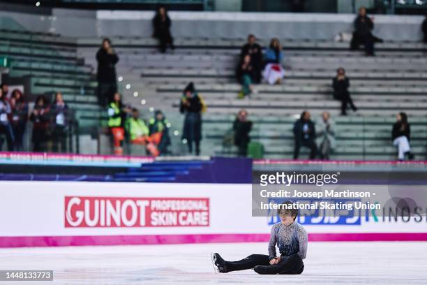 Shoma Uno of Japan reacts in the Men's Free Skating during the ISU Grand Prix of Figure Skating Final at Palavela Arena on December 10, 2022 in...