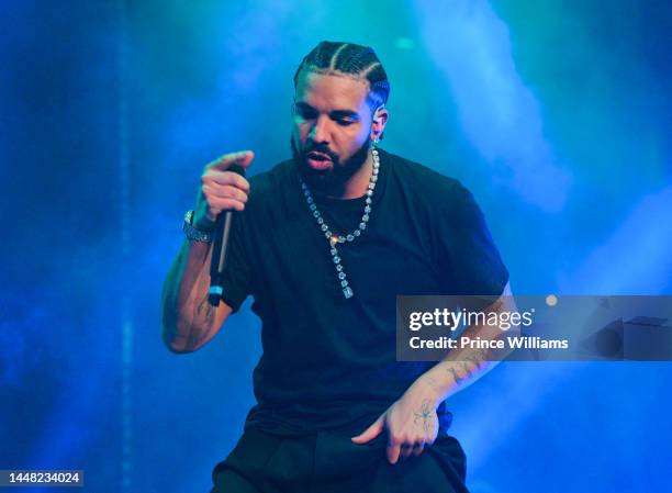 Rapper Drake performs onstage during "Lil Baby & Friends Birthday Celebration Concert" at State Farm Arena on December 9, 2022 in Atlanta, Georgia.