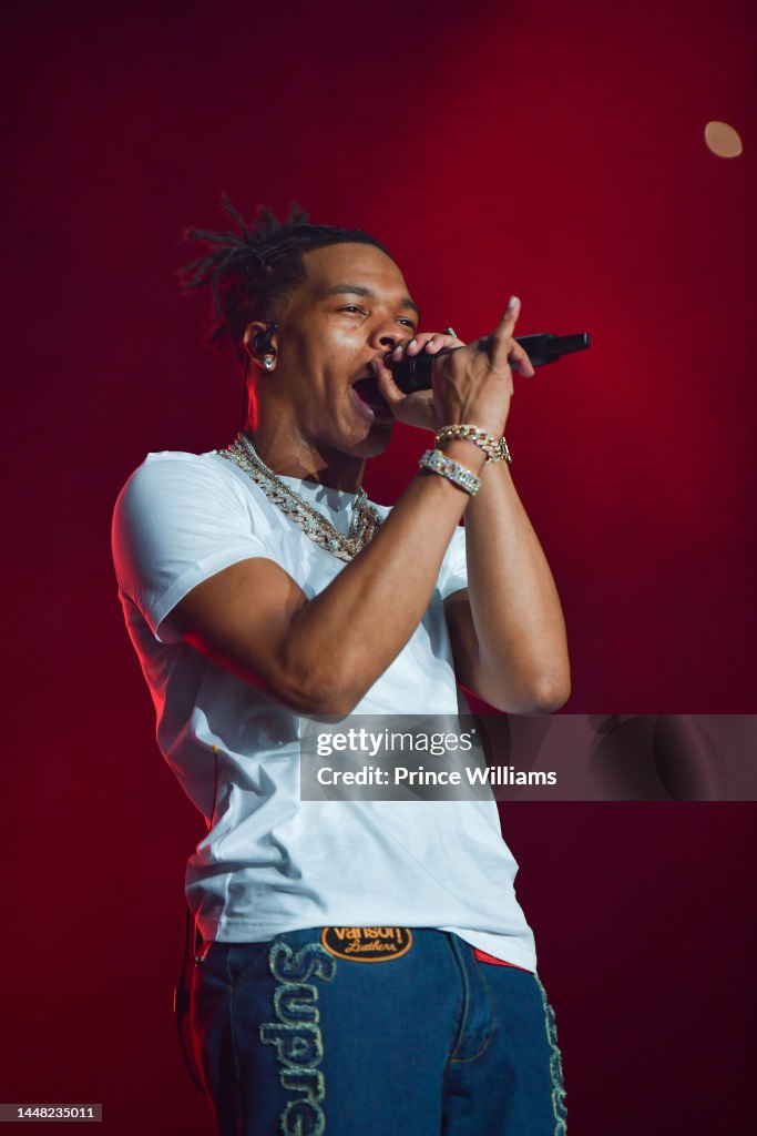 Babyspill Rapper Rapper Lil Baby performs onstage during