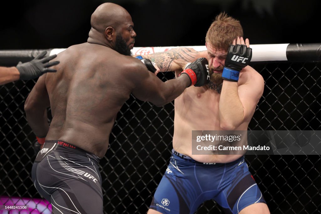UFC 282: Rozenstruik v Daukaus