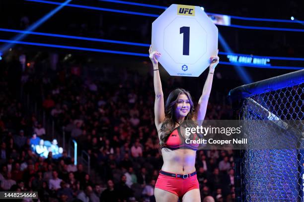 Octagon Girl Arianny Celeste signals the start of round one before Santiago Ponzinibbio of Argentina takes on Alex Morono in a 180-pound catchweight...