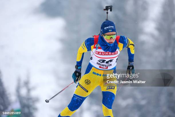 Stina Nilsson of Sweden competes during the Women's 10 km Pursuit at the BMW IBU World Cup Biathlon Hochfilzen on December 10, 2022 in Hochfilzen,...