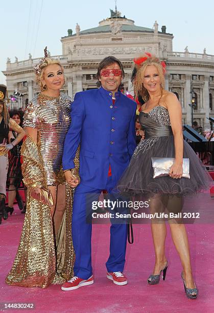 Simona Gandolfi , Hubertus von Hohenlohe and Katja Burkhard attend the Life Ball 2012 AIDS charity fundraiser at City Hall on May 19, 2012 in Vienna,...