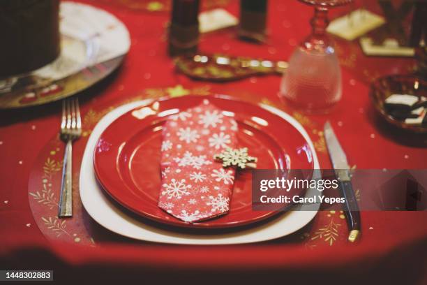 table for dinner inchristmas - meal fotografías e imágenes de stock