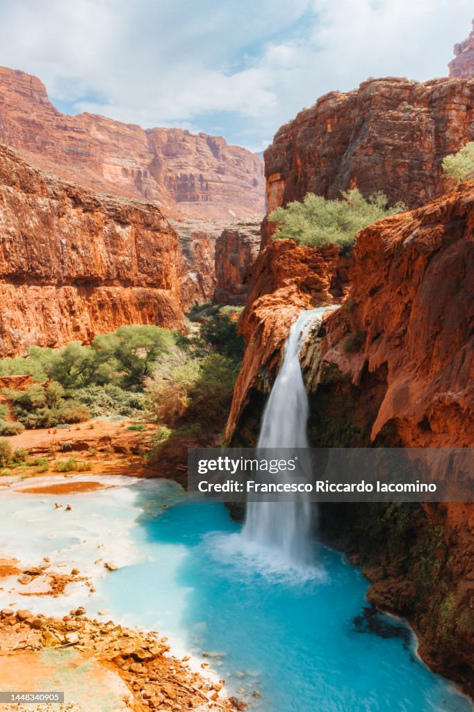 Havasu Falls, wild oasis in the Grand Canyon