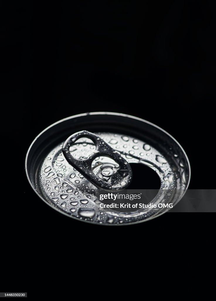 The pop top aluminum can with waterdrops