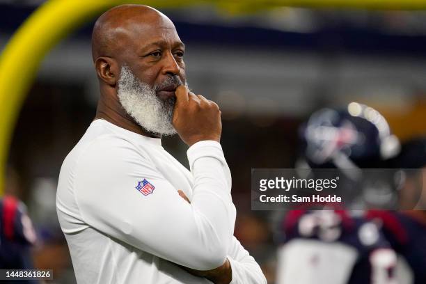 Head coach Lovie Smith of the Houston Texans looks on prior to a game against the Dallas Cowboys at AT&T Stadium on December 11, 2022 in Arlington,...