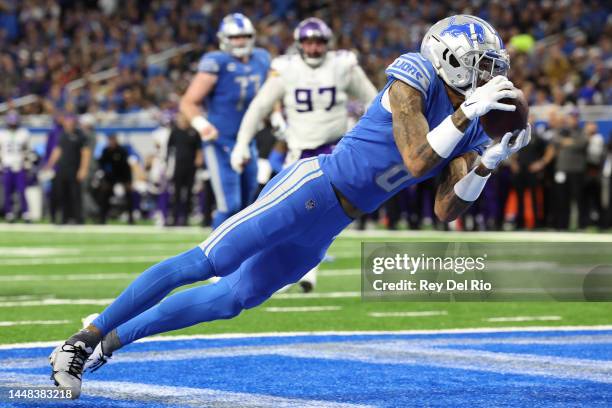 Josh Reynolds of the Detroit Lions scores a touchdown during the third quarter of the game against the Minnesota Vikings at Ford Field on December...