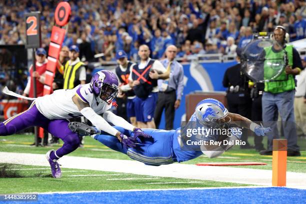 Justin Jackson of the Detroit Lions scores a touchdown in the fourth quarter of the game against the Minnesota Vikings at Ford Field on December 11,...
