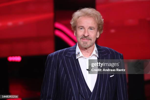 Thomas Gottschalk speaks on stage during the RTL "2022! Menschen, Bilder, Emotionen" on December 11, 2022 in Huerth, Germany.