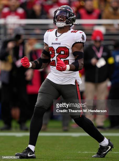Keanu Neal of the Tampa Bay Buccaneers reacts after a defensive play during the first quarter against the San Francisco 49ers at Levi's Stadium on...