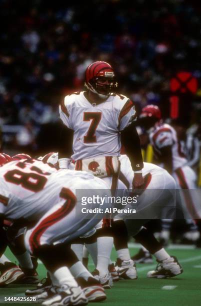 Quarterback Boomer Esiason of the Cincinnati Bengals calls a play in the game between the Cincinnati Bengals vs the Philadelphia Eagles at Veterans...