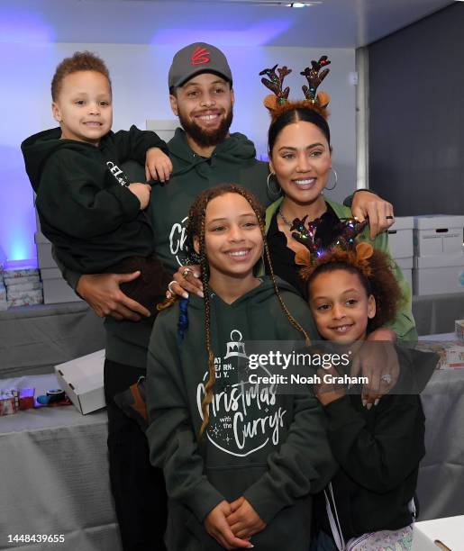 Canon W. Jack Curry, Stephen Curry, Riley Elizabeth Curry, Ayesha Curry and Ryan Carson Curry attend Eat. Learn. Play.'s 10th Annual Christmas with...