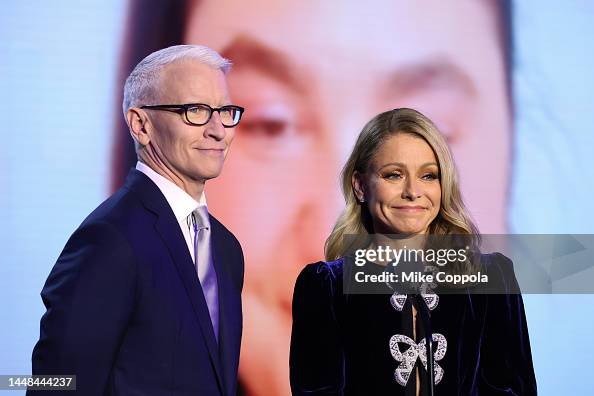 Kelly Ripa Cooper Anderson Cooper and Kelly Ripa speak onstage during the 16th annual ...
