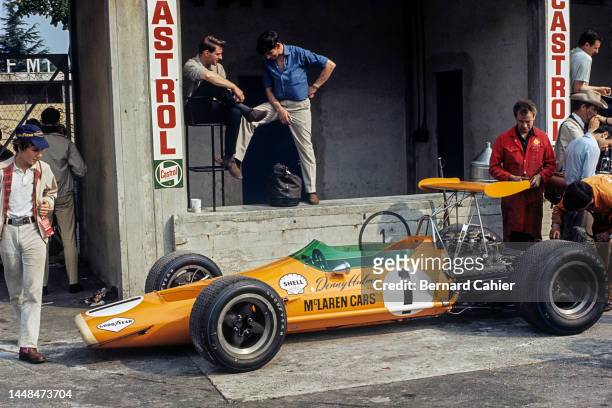 Denny Hulme, Paul-Henri Cahier, McLaren-Ford M7A, Grand Prix of Italy, Autodromo Nazionale Monza, 08 September 1968.