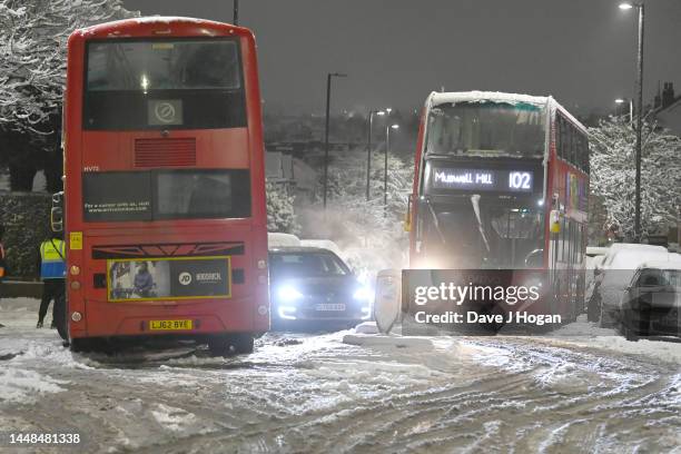 Bus Stuck In Snow Bus Stuck In Snow Storm Photos and Premium High Res Pictures - Getty Images