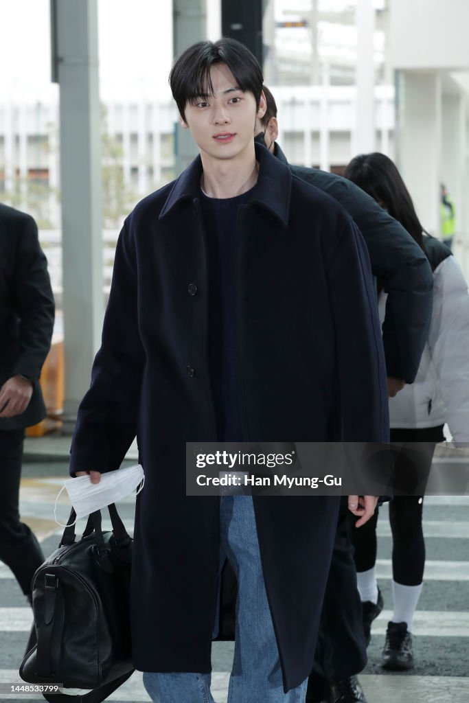 Celebrity Sightings at Incheon Airport