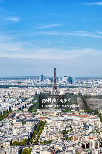 aerial view of paris, in the background the eiffel tower and the la défense district - champ de mars stock pictures, royalty-free photos & images