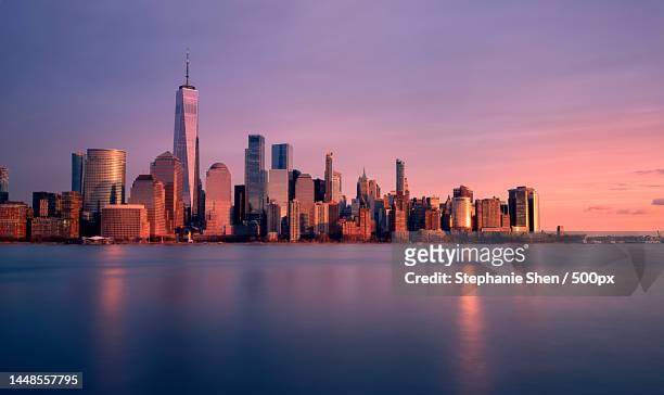 world trade center in sunset,new york,united states,usa - skyline stock-fotos und bilder