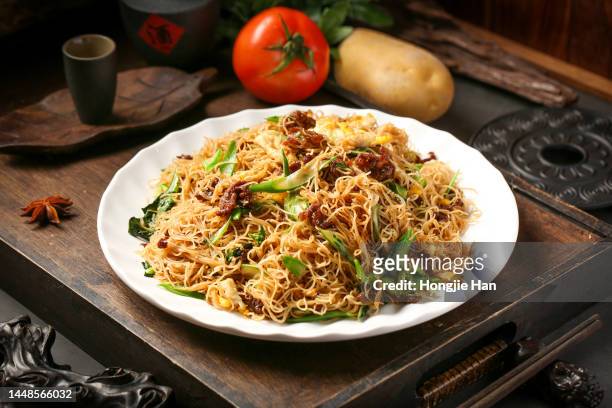 chinese food, chinese take-out food. - chow mein stock pictures, royalty-free photos & images