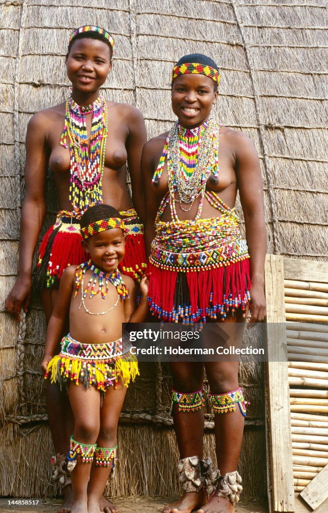 Two Zulu Women with Girl, Durban, KwaZulu Natal, South Africa