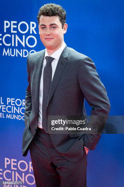 Actor Truman Hanks attends the premiere of "El Peor Vecino Del Mundo" at Cine Capitol on December 12, 2022 in Madrid, Spain.