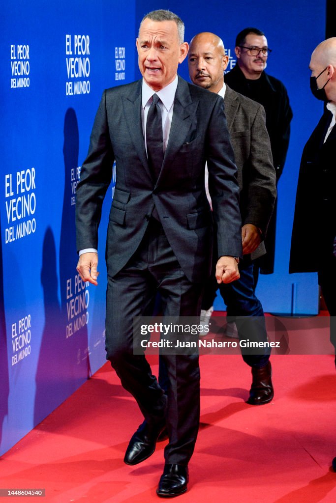 American actor Tom Hanks attends the premiere of "El Peor Vecino Del