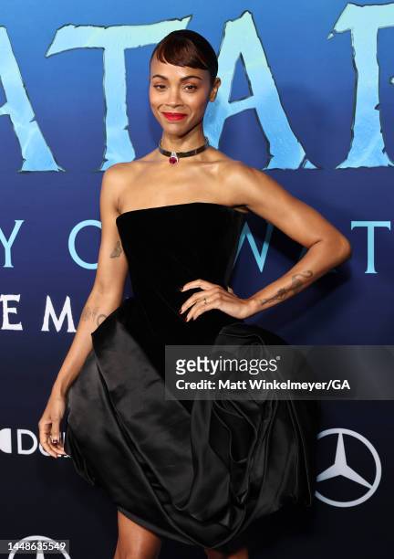 Zoe Saldana attends 20th Century Studio's "Avatar 2: The Way of Water" U.S. Premiere at Dolby Theatre on December 12, 2022 in Hollywood, California.