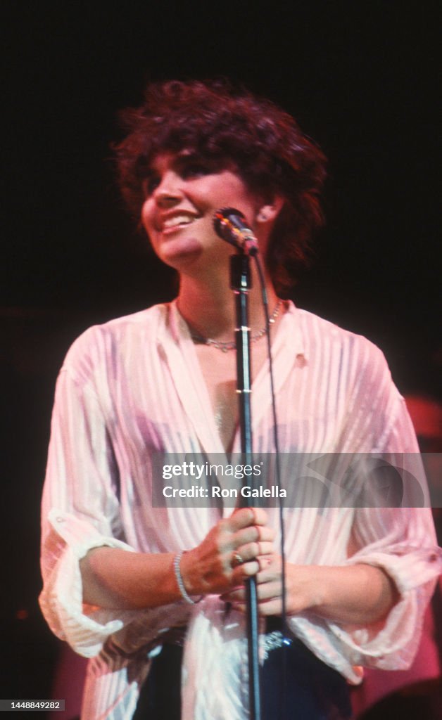 Linda R American singer Linda Ronstadt performs onstage during a concert at ...