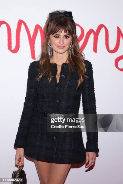 Penelope Cruz attends the "L'Immensita" photocall at Cinema Pathe Beaugrenelleon December 13, 2022 in Paris, France.