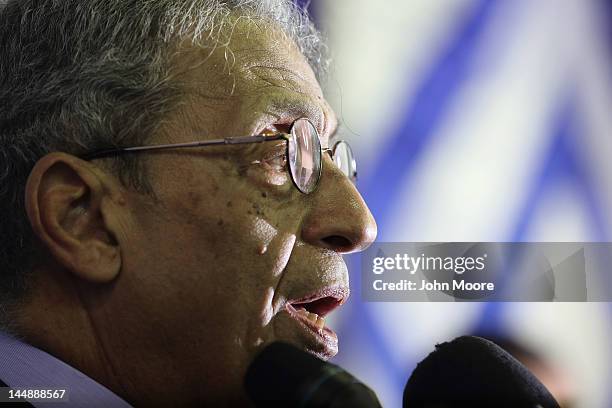 Egyptian presidential candidate Amr Moussa speaks to the media on his last day of campaigning on May 20, 2012 in Cairo, Egypt. A Foreign Minister...