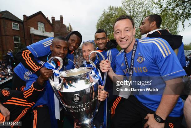 Salomon Kalou, Mikel, Chelsea owner Roman Abramovich, Jose Bosingwa and John Terry pose with the Champions League trophy during the Chelsea victory...