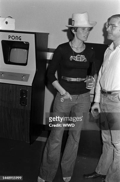 Maureen Orth attends the opening of the Roxy Theatre in Hollywood, California, on September 19, 1973.