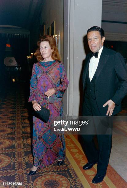 Lorraine Perigord and Mike Wallace attend the presentation of the Project HOPE Award for Human Understanding to Henry Kissinger at the Plaza Hotel in...