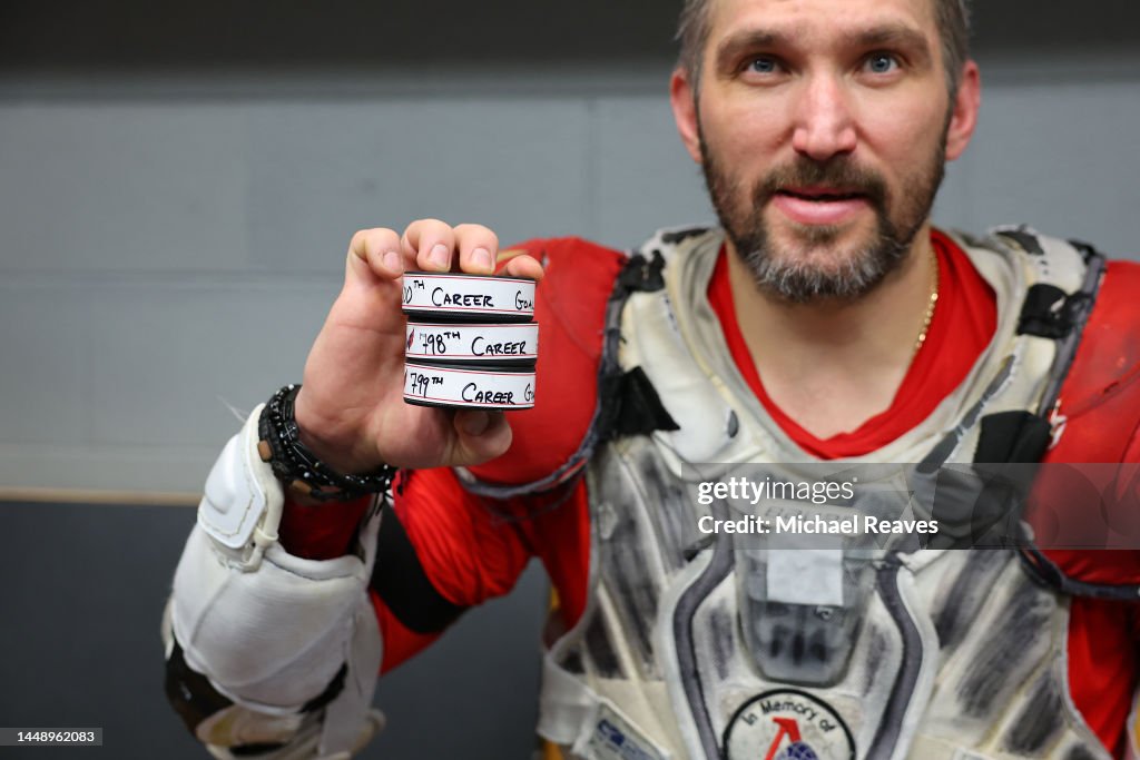 Washington Capitals v Chicago Blackhawks