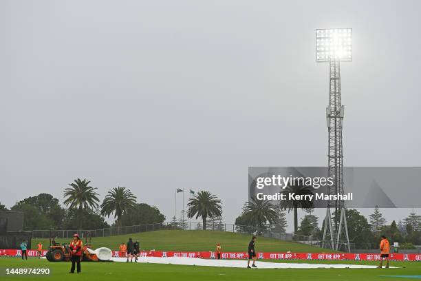 Covers go on during game two of the One Day International series between New Zealand and Bangladesh at McLean Park on December 14, 2022 in Napier,...