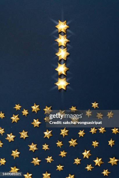 concept of excellence, gold star, five gold star - celebrities day 5 foto e immagini stock