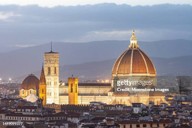 metropolitan cathedral basilica of santa maria del fiore at tuscany in florence, italy - filippo brunelleschi stock pictures, royalty-free photos & images