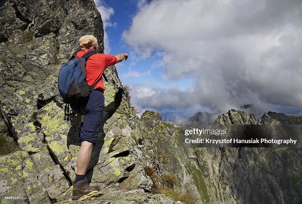 Pointing toward end of eagle's path
