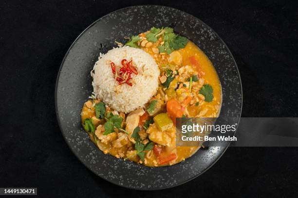 thai chicken curry - ben curry stock pictures, royalty-free photos & images