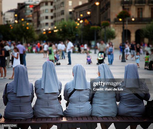 nun quintet - nun stock pictures, royalty-free photos & images