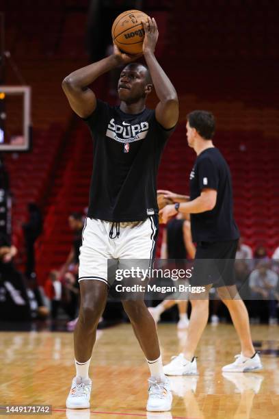 Gorgui Dieng of the San Antonio Spurs warms up prior to a game against the Miami Heat at FTX Arena on December 10, 2022 in Miami, Florida. NOTE TO...