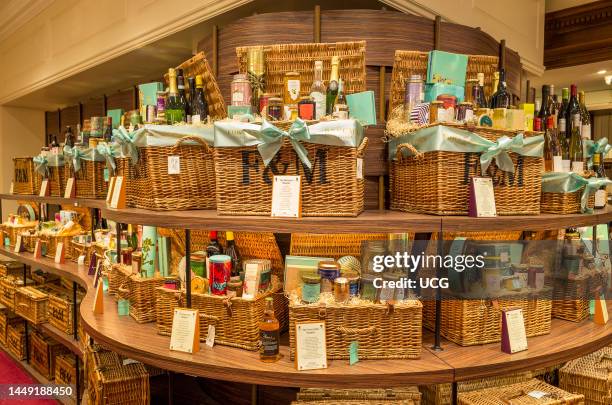Fortnum and Mason food hampers, Piccadilly, London, UK.
