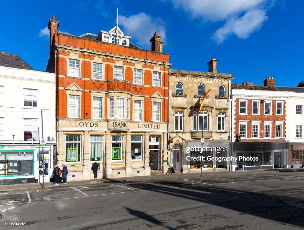 Devizes Location Historic Lloyds Bank building, Market Place, Devizes, Wiltshire ...