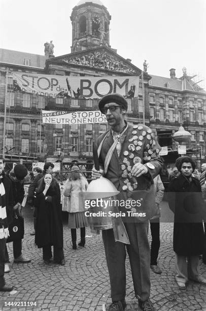 Neutron bomb protest Amsterdam Electric Circus on Dam square in Amsterdam, December 23 protests, The Netherlands, 20th century press agency photo,...